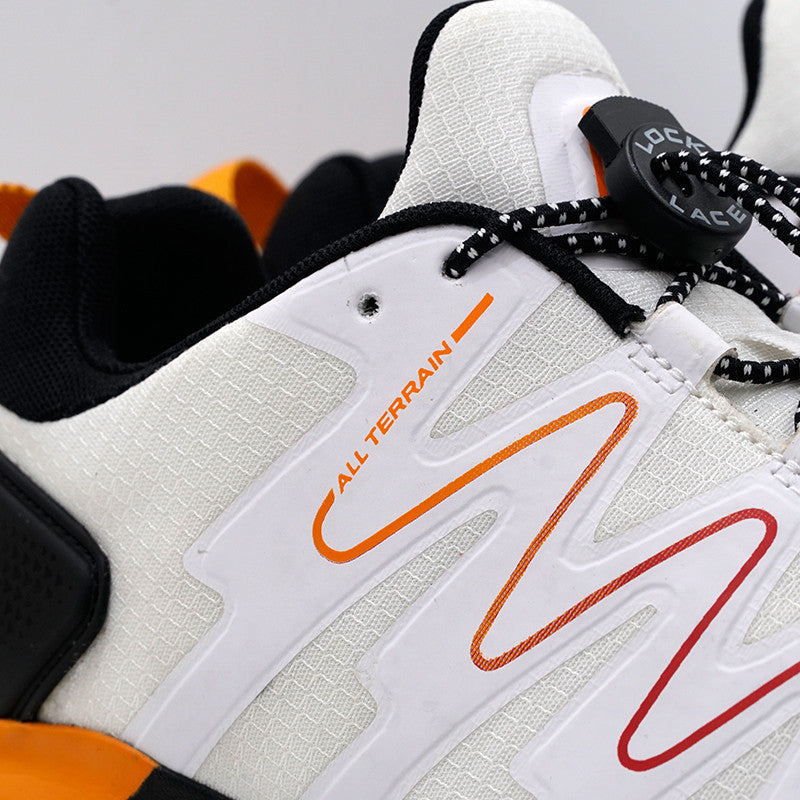 League Kumo 2 White/Black Sepatu Running Pria